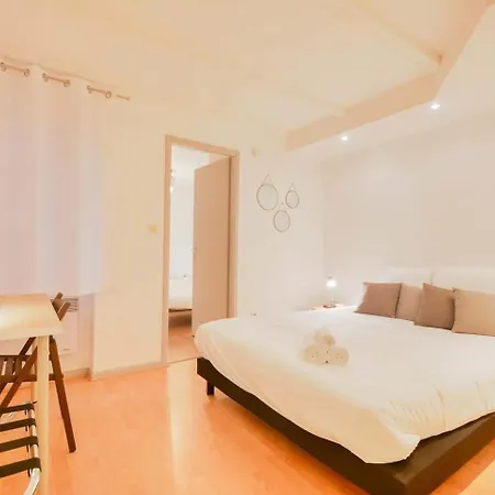 Les Cosy De - Le Repere Du Roi Stanislas 4etoiles Appartement *